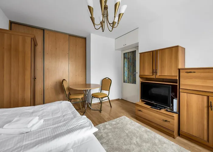 Bielany Standard By Bookinghost Apartment *