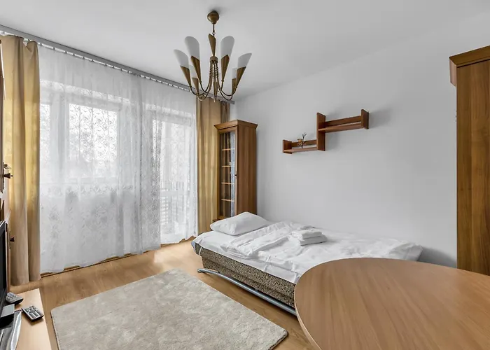 Bielany Standard By Bookinghost *