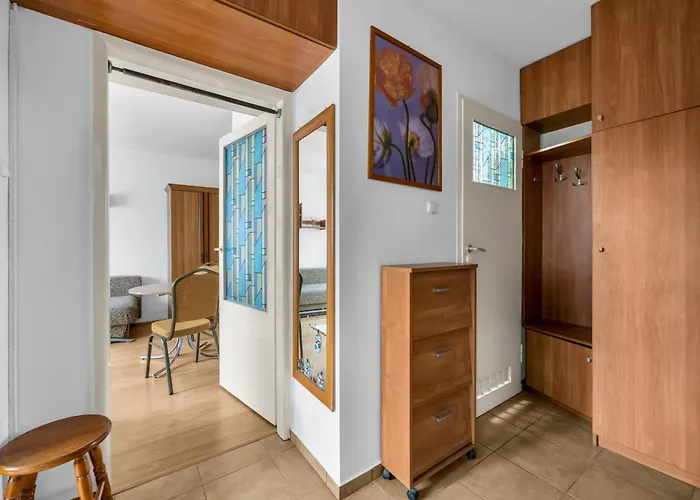 Bielany Standard By Bookinghost Warszawa