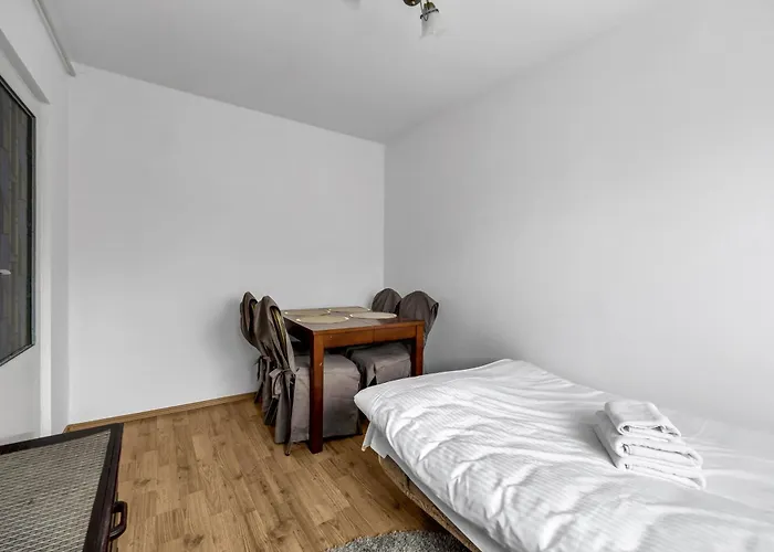 Bielany Standard By Bookinghost